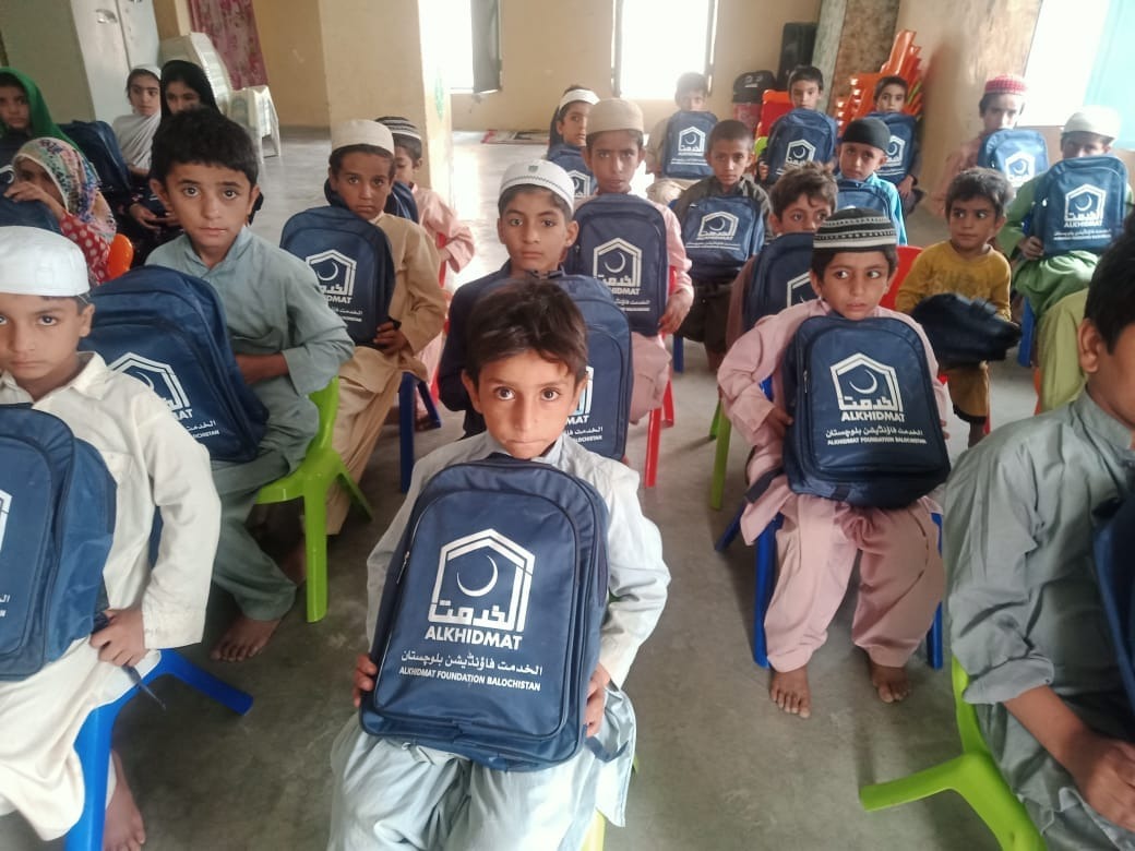 پاکستان میں 46 لاکھ بچے یتیم ہیں ان کی کفالت کے حوالے سے الخدمت فاؤ نڈیشن بہت اہم کردار ادا کررہی ہے