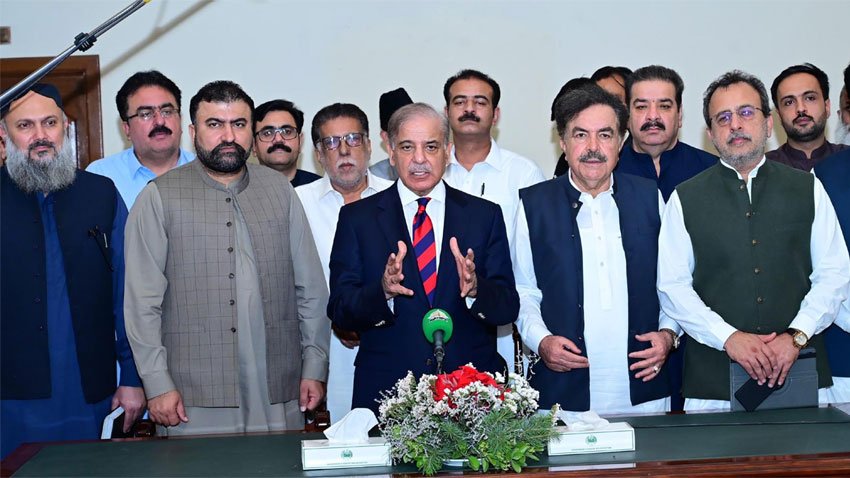 زرعی ٹیوب ویلز کی شمسی توانائی پرمنتقلی سے درآمدی ایندھن کی بچت میں مدد ملے گی،وزیراعظم