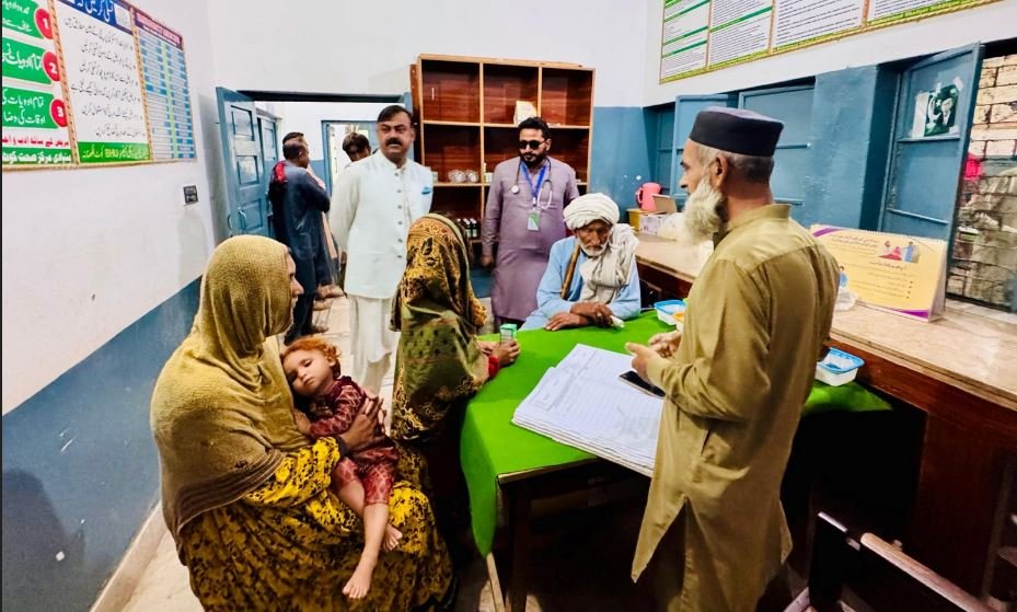 اسسٹنٹ کمشنر جھنگ عمران رفیق نے بنیادی مرکز صحت کوٹ لکھنانہ اور آر ایچ سی باغ کا تفصیلی دورہ