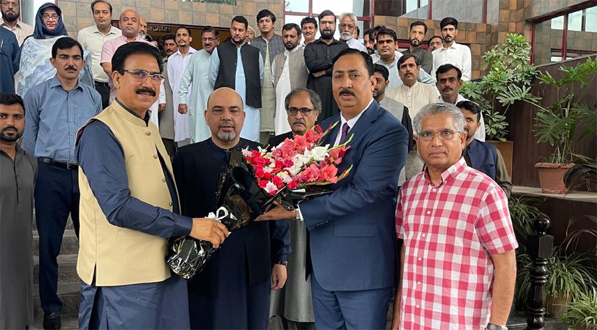 اوورسیز پاکستانیوں کو سہولیات کی فراہمی کیلئے تمام اقدامات کئے جائینگے، قمر رضا