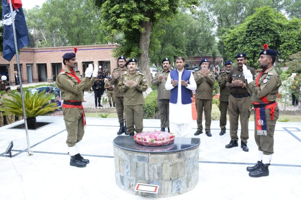 عظیم قومیں اپنے شہداء کی قربانیوں کو کبھی فراموش نہیں کرتیں،راشد ہدایت