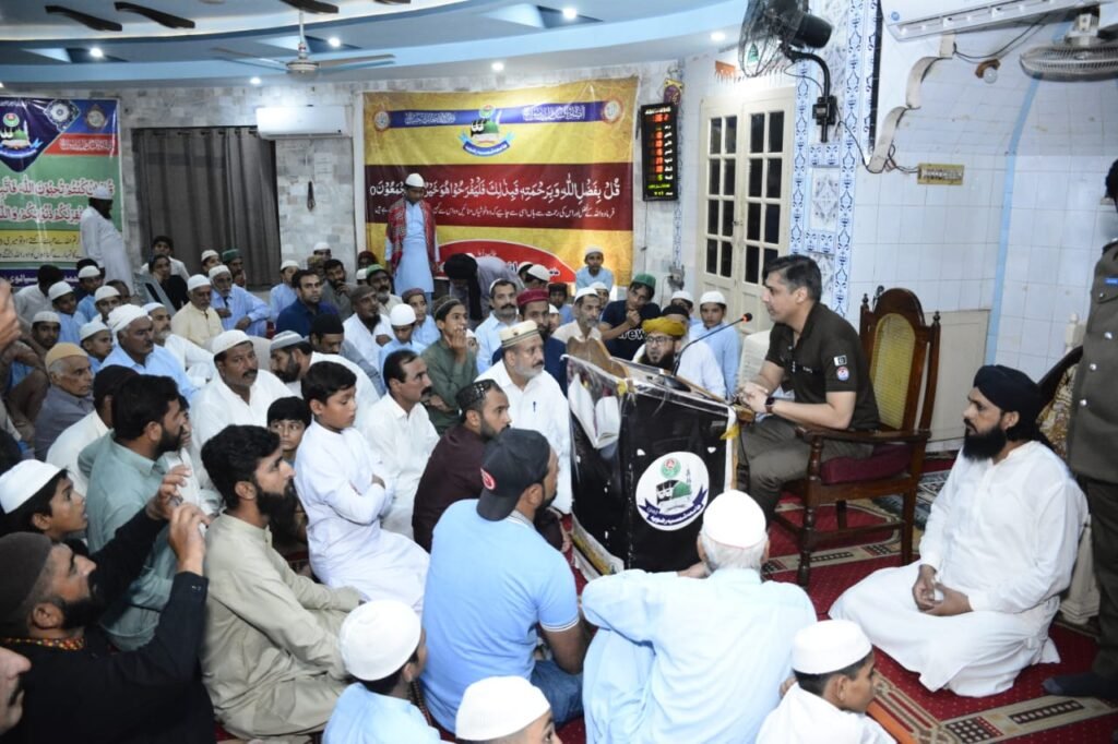ڈی پی او کی سیٹلائٹ ٹاؤن گول مسجد میں کھلی کچہری۔