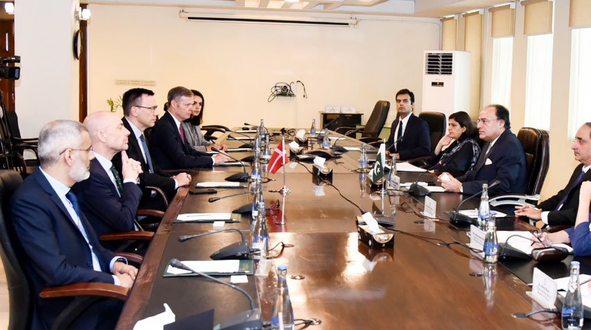 وزیر خزانہ کا نجی شعبے کے تحت ترقی میں سہولت کے حکومتی عزم کا اعادہ