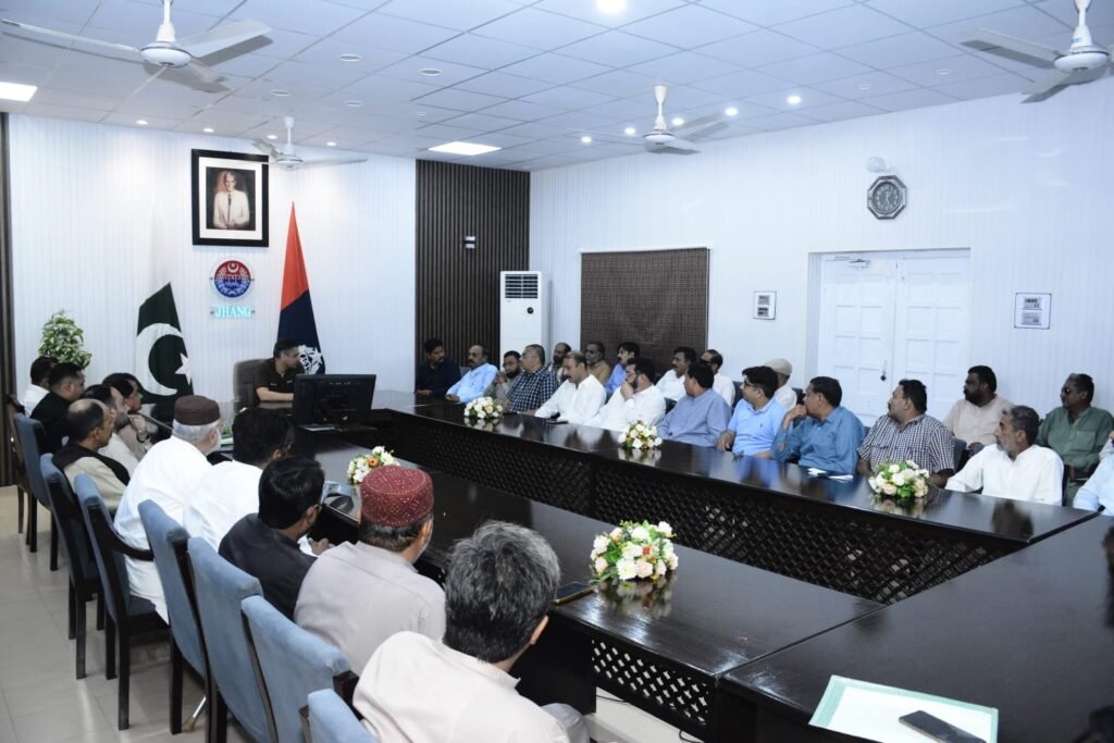 ڈی پی او کیپٹن(ر) بلال افتخار کیانی کی ڈسٹرکٹ پولیس آفس میں میڈیا نمائندگان سے تعارفی ملاقات