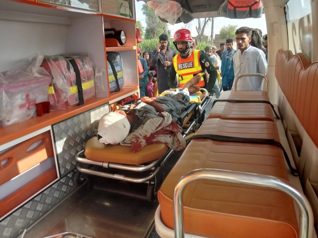 ریسکیو 1122جھنگ نےگزشتہ ماہ اگست 2024 میں8048 افرادکوریسکیواورہسپتال منتقل کیا-علی حسنین