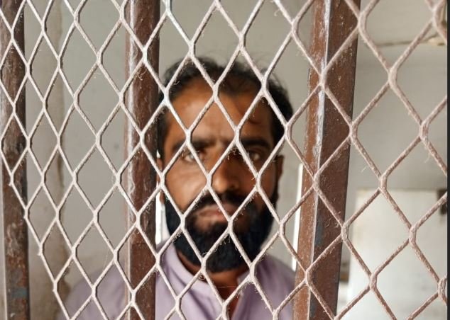 محمد اشرف نامی ٹاؤٹ کے خلاف تھانہ صدر میں مقدمہ درج