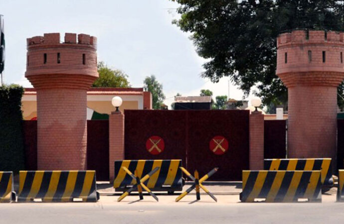 ڈی آئی خان میں دہشتگردوں کا ایف سی چیک پوسٹ پر حملہ، 10 اہلکار شہید