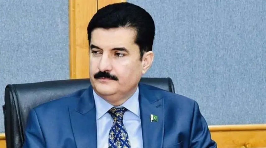 فیصل کریم کنڈی کا گورنر فٹ بال کپ کے انعقادکا اعلان