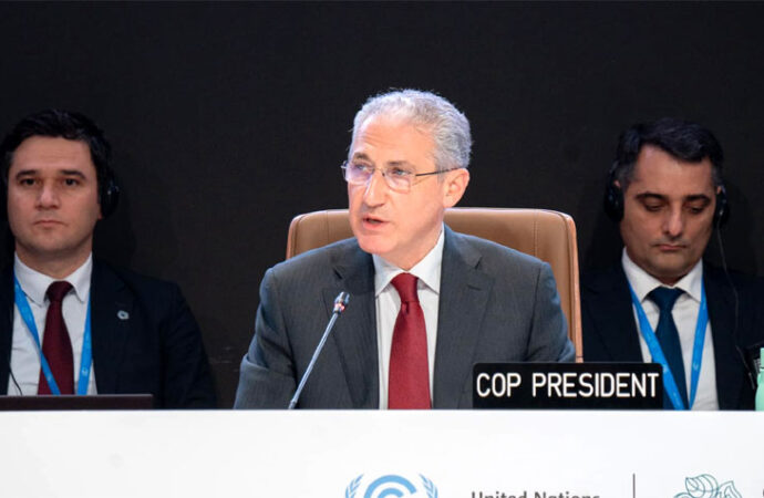 ترقی پذیر ممالک کی مدد کے لیے امیر ممالک کا 300 ارب ڈالر دینے کا عزم