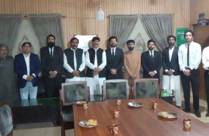 پنجاب بار کونسل کی ڈسٹرکٹ ہیومن رائٹس کمیٹی جھنگ کے زیر اہتمام پہلا ہنگامی اجلاس