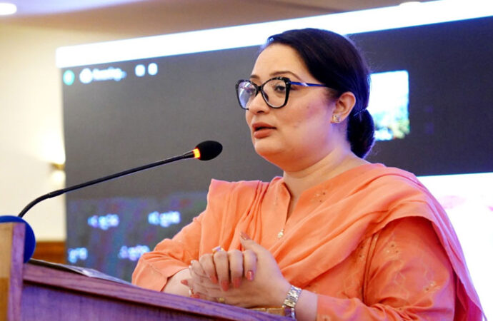 کثیرالجہتی پاکستان کی موسمیاتی سفارتکاری کا بنیادی ستون ہے،رومینہ خورشید