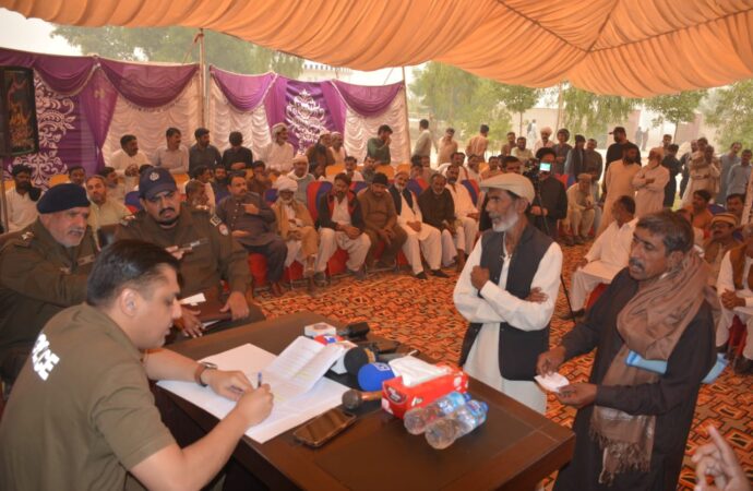 ڈی پی او کیپٹن (ر) بلال افتخار کیانی کی تھانہ قادرپور میں کھلی کچہری