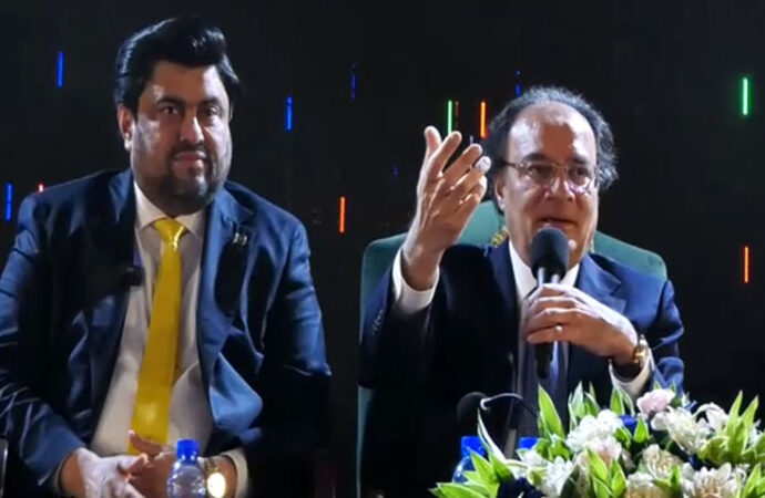 سرمایہ کاری کا فروغ حکومت کی ذمہ داری ہے: وزیر خزانہ محمد اورنگزیب