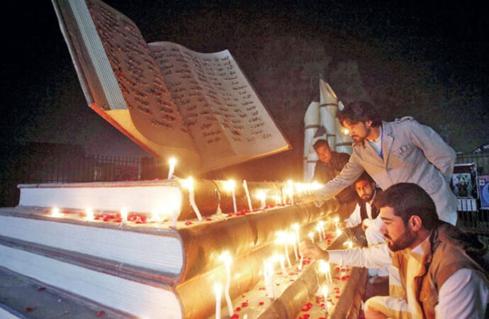 سانحہ اے پی ایس پشاورکی آج دسویں برسی منائی جارہی ہے