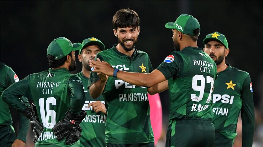 ون ڈے سیریز:پاکستان اور جنوبی افریقہ کے درمیان پہلے میچ میں جنوبی افریقہ کی بیٹنگ جاری