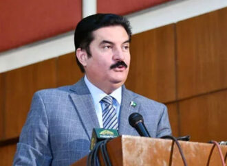 گورنر خیبر پختونخوا فیصل کریم کنڈی کا عوامی مسائل کے حل پر زور