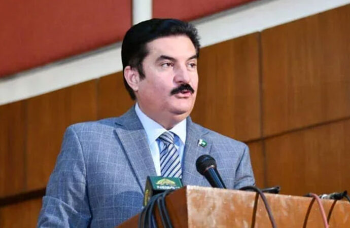 گورنر خیبر پختونخوا فیصل کریم کنڈی کا عوامی مسائل کے حل پر زور