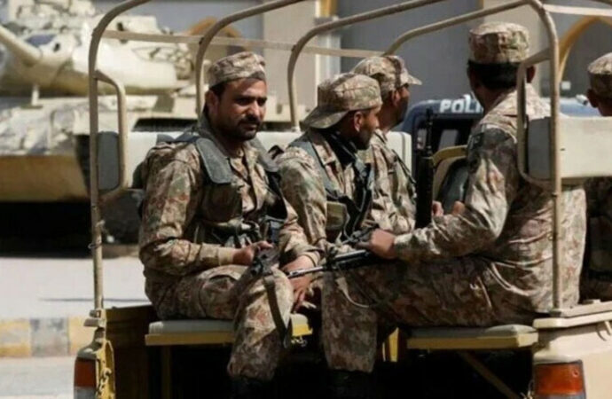 سیکیورٹی فورسز نے خیبر پختونخوا میں 8 خوارج کو ہلاک کر دیا