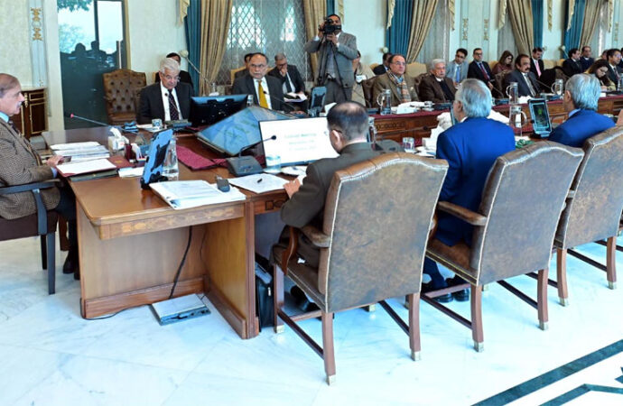 وزیراعظم کا اقتصادی ترقی کے حصول کیلئے برآمدات بڑھانے کی ضرورت پر زور