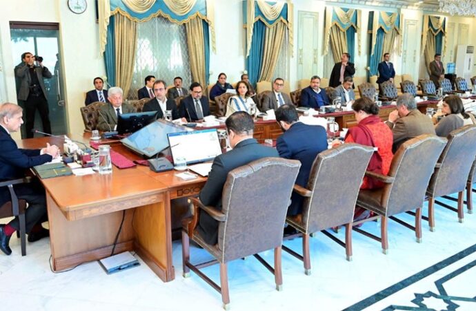 وزیراعظم کا چارجنگ سٹیشنز کے لیے بجلی کی قیمت میں کمی کا خیرمقدم