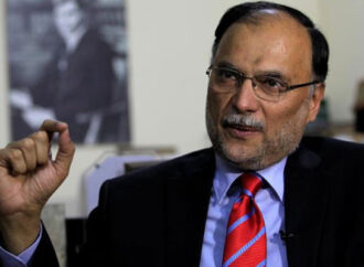 احسن اقبال کی دس بہترین یونیورسٹیوں پر مشتمل پریمیئر لیگ گروپ قائم کرنے کی تجویز