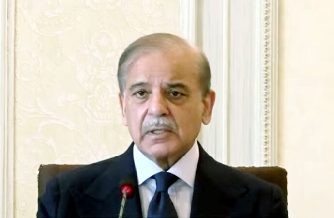 متحدہ عرب امارات نے پاکستان کے ذمے واجب الادا2ارب ڈالرکی ادائیگی میں توسیع کردی،وزیراعظم