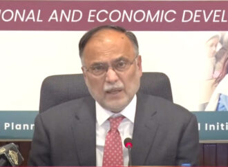 احسن اقبال کا شرح خواندگی میں اضافے کیلئے مشترکہ کوشش کرنے پر زور