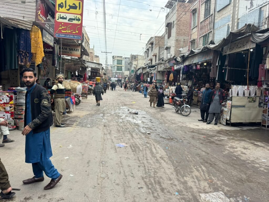 ضلع بھر میں تجاوزات کے خلاف کریک ڈاون جاری