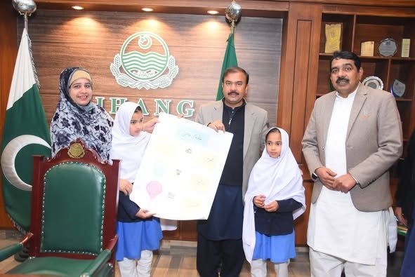 تعلیمی اداروں کو دور جدید کے تعلیمی تقاضوں سے ہم آہنگ کرنے کےلئے ٹھوس اقدامات کئے جا رہے ہیں۔ڈپٹی کمشنر