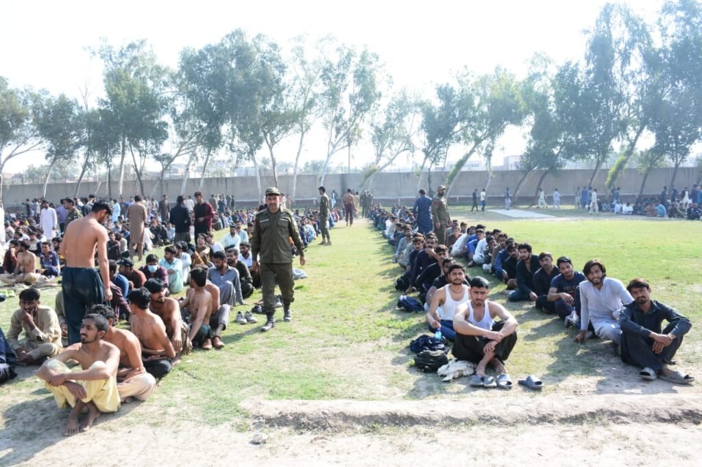 کانسٹیبلان و لیڈی کانسٹیبلان کی بھرتی کے سلسلہ میں پولیس لائنز میں فزیکل مئیرمنٹ کا مرحلہ شروع کردیا گیا