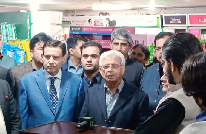 وفاقی وزیر صنعت و پیداوار نے رمضان ریلیف پیکیج کا افتتاح کردیا