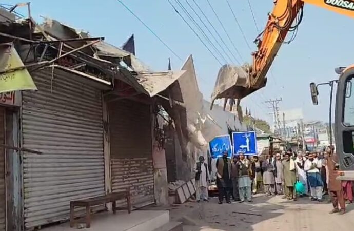 جھنگ میں تجاوزات کے خلاف آپریشن کتنا کامیاب؟