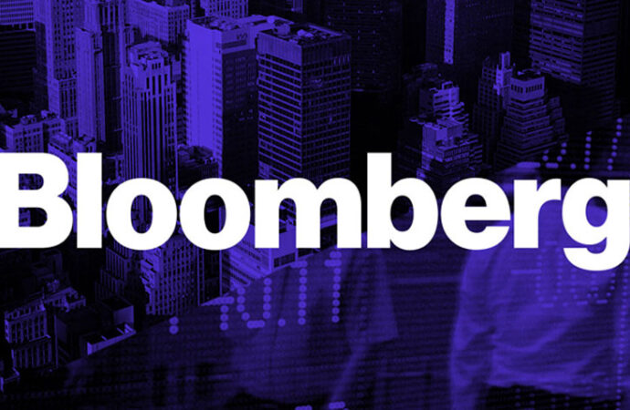 پاکستان کی معیشت نے توقع سے زیادہ تیزی سے ترقی کی ہے، بلومبرگ