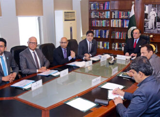 حکومت انشورنس سیکٹرکی معاونت اورترقی کیلئے پرعزم ہے،وزیرخزانہ