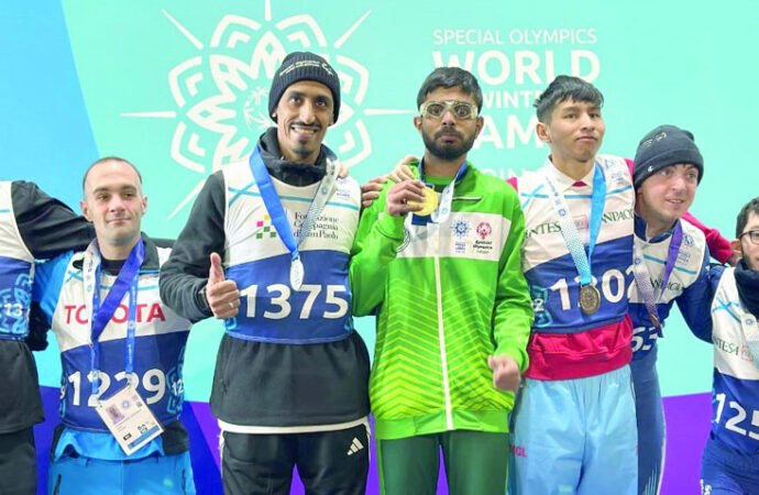 پاکستانی کھلاڑی آفاق خان نے سپیشل اولمپکس عالمی سرمائی کھیلوں میں طلائی تمغہ جیت لیا
