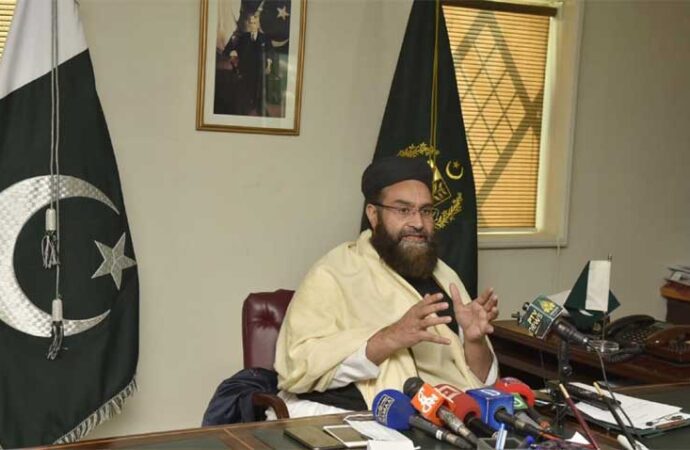 عازمین حج وعمرہ کیلئے سعودی قوانین کی پاسداری لازم ہے ،طاہر اشرفی