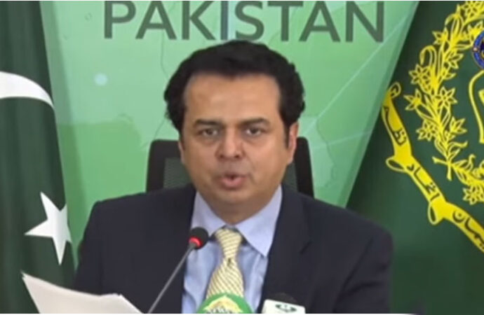 مسلح افواج ملک سے دہشت گردی کے مکمل خاتمے کیلئے پرعزم ہیں،طلال