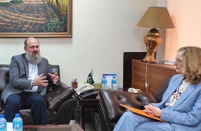 پاکستان اور نیدرلینڈز کے درمیان تجارت اور سرمایہ کاری میں توسیع پر تبادلہ خیال