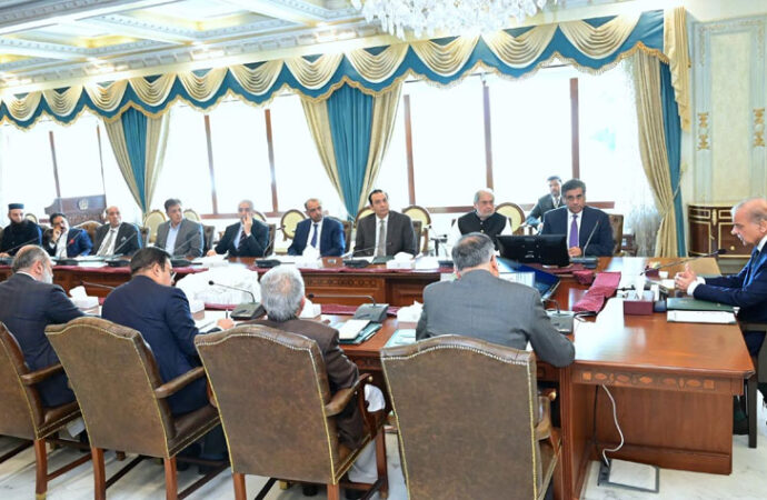 حکومت سرمایہ کاری اورکاروباری سرگرمیوں کیلئے سازگار ماحول فراہم کررہی ہے ،وزیراعظم