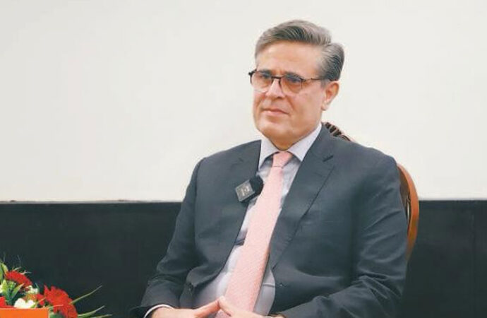 پاکستان اور چین کی شراکت داری مزید مستحکم، سی پیک کے تحت نمایاں پیش رفت