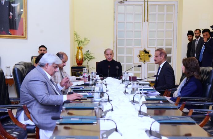 وزیراعظم کی ساڑھے چونتیس ارب روپے کی ریکوری پر متعلقہ وزراء و افسران کی پزیرائی