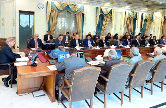 دہشتگردی کے ناسور کا خاتمہ کئے بغیر ترقی کا خواب پورا نہیں ہوسکتا، وزیراعظم