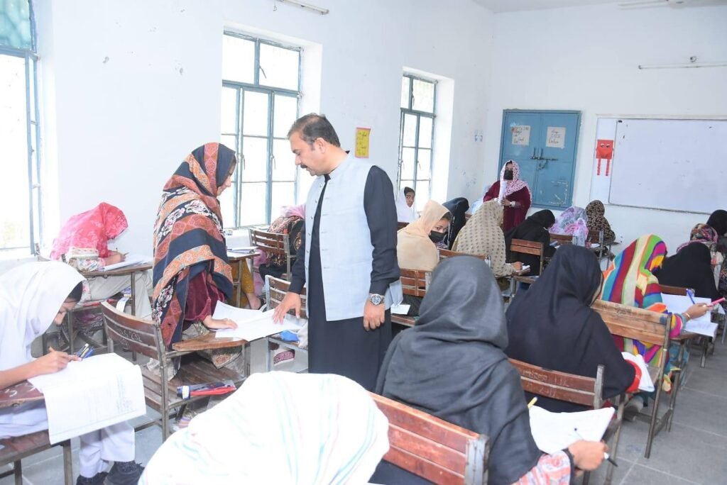 ڈپٹی کمشنر علی اکبر بھنڈر نے مختلف امتحانی مراکز کا دورہ کیا