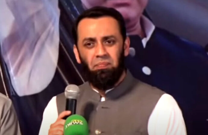 بجلی کے نرخوں میں کمی سے معاشی سرگرمیوں کو فروغ حاصل ہوگا، عطاء اللہ تارڑ