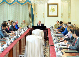 حکومت افرادی قوت کو عالمی معیار کی تربیت سے لیس کرنے کیلئے اقدامات کررہی ہے،وزیراعظم