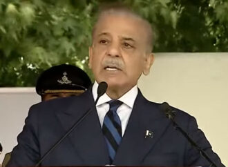 پانی کا رخ موڑنے کی کسی بھی بھارتی کوشش کا پوری طاقت سے جواب دیا جائیگا،وزیراعظم