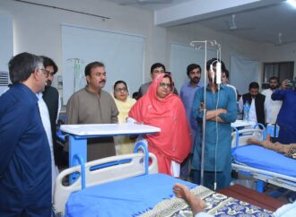 ڈپٹی کمشنر علی اکبر بھنڈر نے ڈسٹرکٹ ہیڈکوارٹر ہسپتال کا دورہ کیا