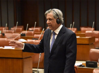 نہروں کا مسئلہ آئین کے مطابق حل کیا جائے گا،وفاقی وزیرقانون