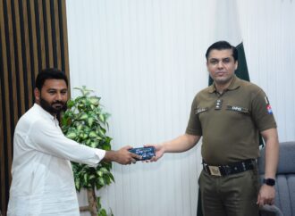 جھنگ پولیس آئی ٹی سیکشن نے جدید ٹیکنالوجی کےاستعمال سے 53 لاکھ روپے سے زائد مالیت کے 162 مسروقہ موبائل فونز برآمد کئے