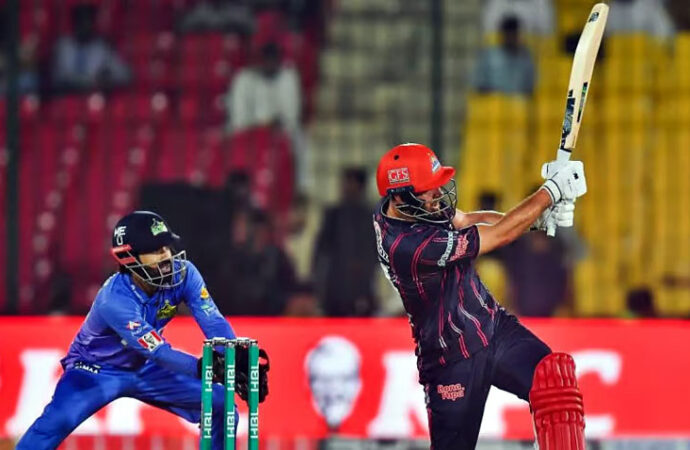 پی ایس ایل 10:کراچی کنگز نے ملتان سلطانز کو چار وکٹوں سے شکست دیدی